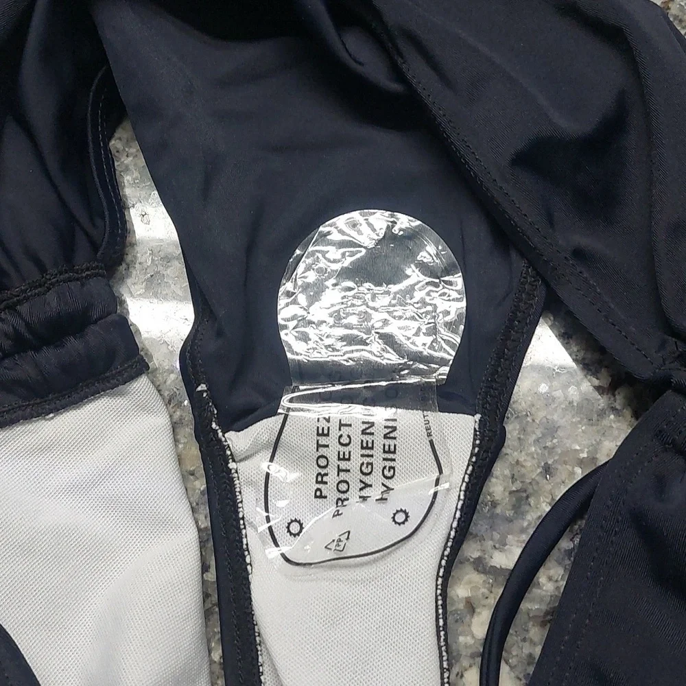 Modest Coverage Bikini - Picture 8 of 11